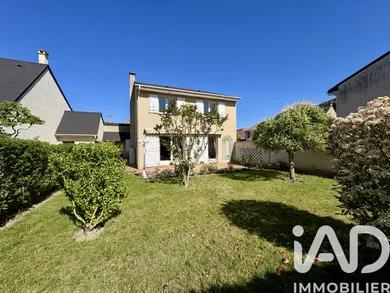 House in Le Coudray-Montceaux (91830)