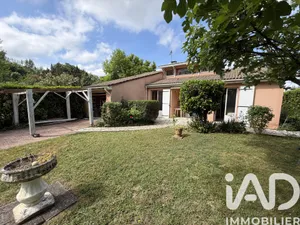 Traditional house in Tresses (33370)