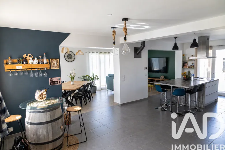 Maison 7 pièces 122 m² · à Saint-Jean-Lasseille · 121,7 m² · 375 000 €