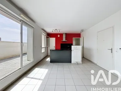 Apartment in Saint-Priest (69800)