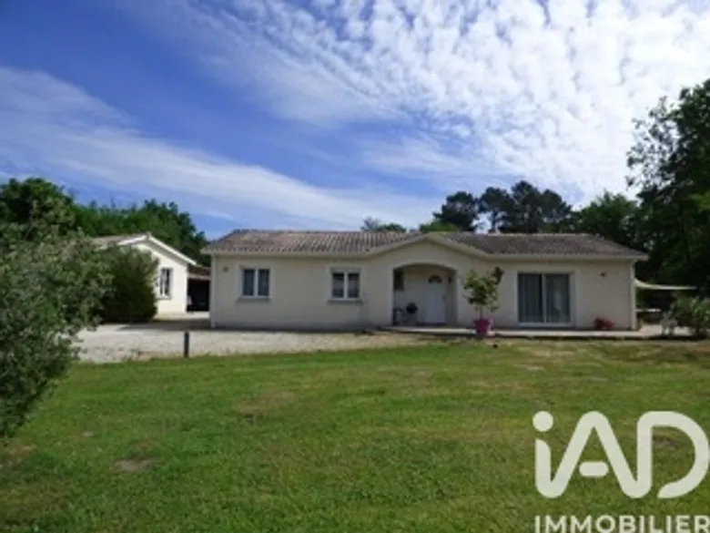 Maison 4 pièces 105 m² · à Bedenac · 105 m² · 242 000 €