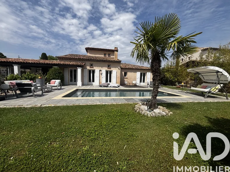 Maison 6 pièces 139 m² · à Mallemort · 139 m² · 845 000 €