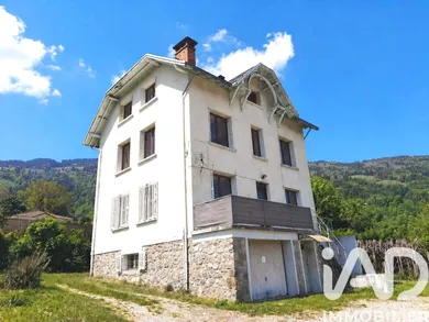 Building in Allevard (38580)