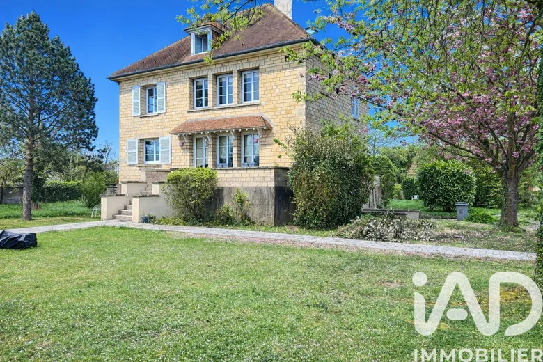 Maison 6 pièces 192 m² · à Varaville · 192 m² · 664 900 €