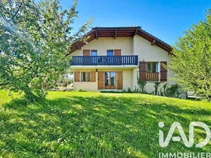 Maison traditionnelle à Pers-Jussy (74930)