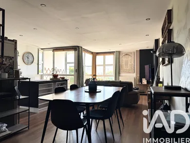Apartment in Villeneuve-d'Ascq (59650)