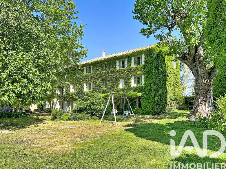 Maison 13 pièces 460 m² · à Orange · 460 m² · 1 550 000 €