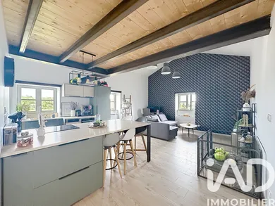 Apartment in Porte des Pierres Dorées (69400)