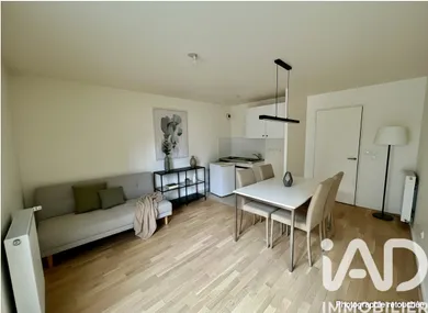 Apartment in Thiais (94320)