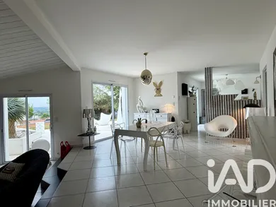 Townhouse in La Châtaigneraie (85120)