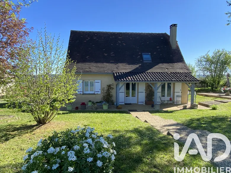 Maison 4 pièces 89 m² · à Monplaisant · 89 m² · 216 000 €