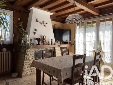 Traditional house in Gasny (27620)