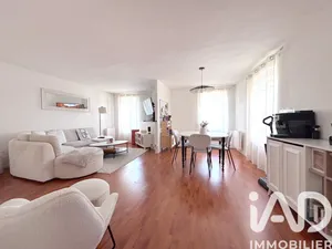 Apartment in Grisy-Suisnes (77166)
