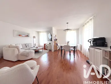 Apartment in Grisy-Suisnes (77166)