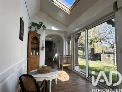 Maison de village à Veuzain-sur-Loire (41150)