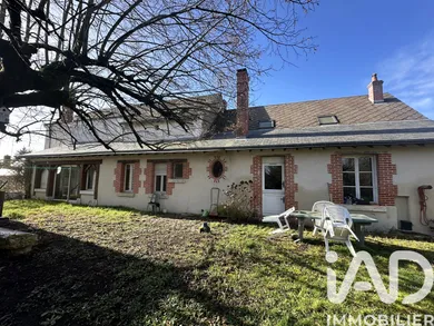 Maison de village à Veuzain-sur-Loire (41150)