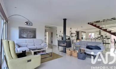 Architectural house in Longpont-sur-Orge (91310)