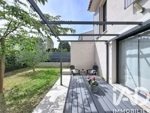 House in Volx (04130)