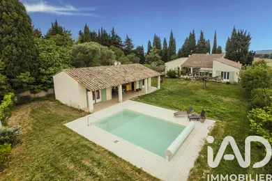 Maison traditionnelle à Fontvieille (13990)