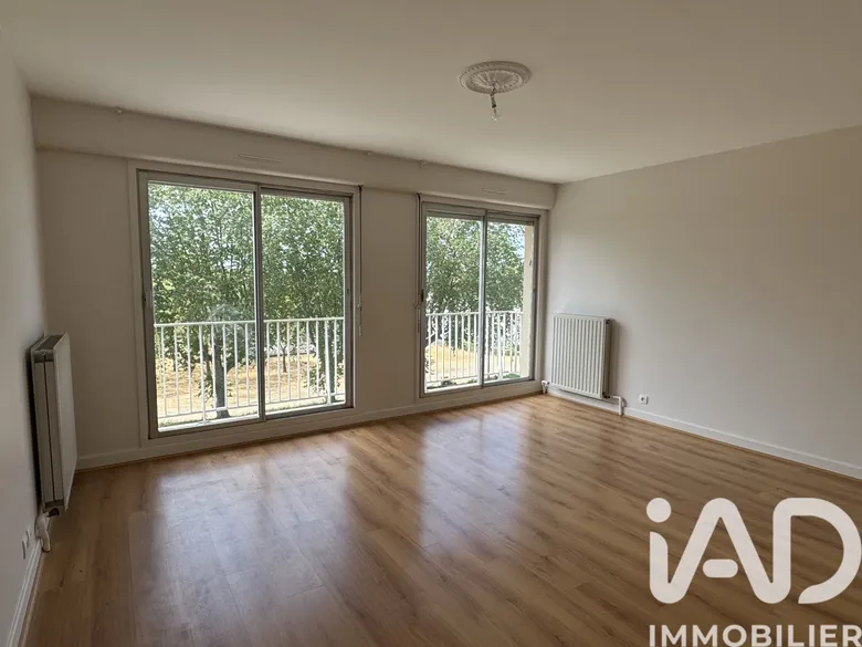 Appartement 3 pièces 65 m² · à Moulins · 64,7 m² · 70 000 €