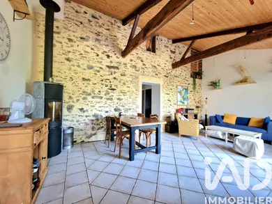 Longère à Essarts-en-Bocage (85140)