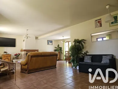Maison à Chevry-en-Sereine (77710)