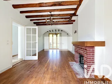 Maison à Vaux-sur-Seine (78740)