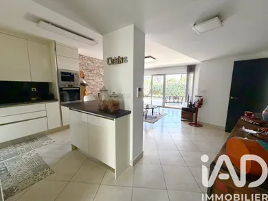 Appartement à Fréjus (83600)