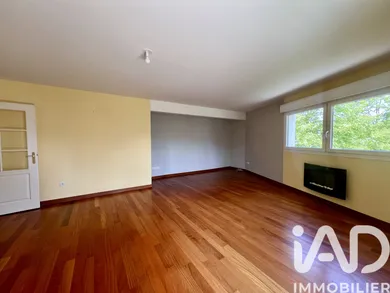 Apartment in Seclin (59113)