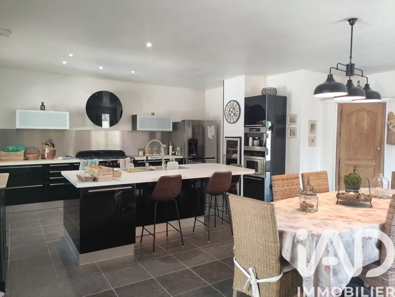 Maison 5 pièces 215 m² · à Montauban · 215 m² · 580 000 €