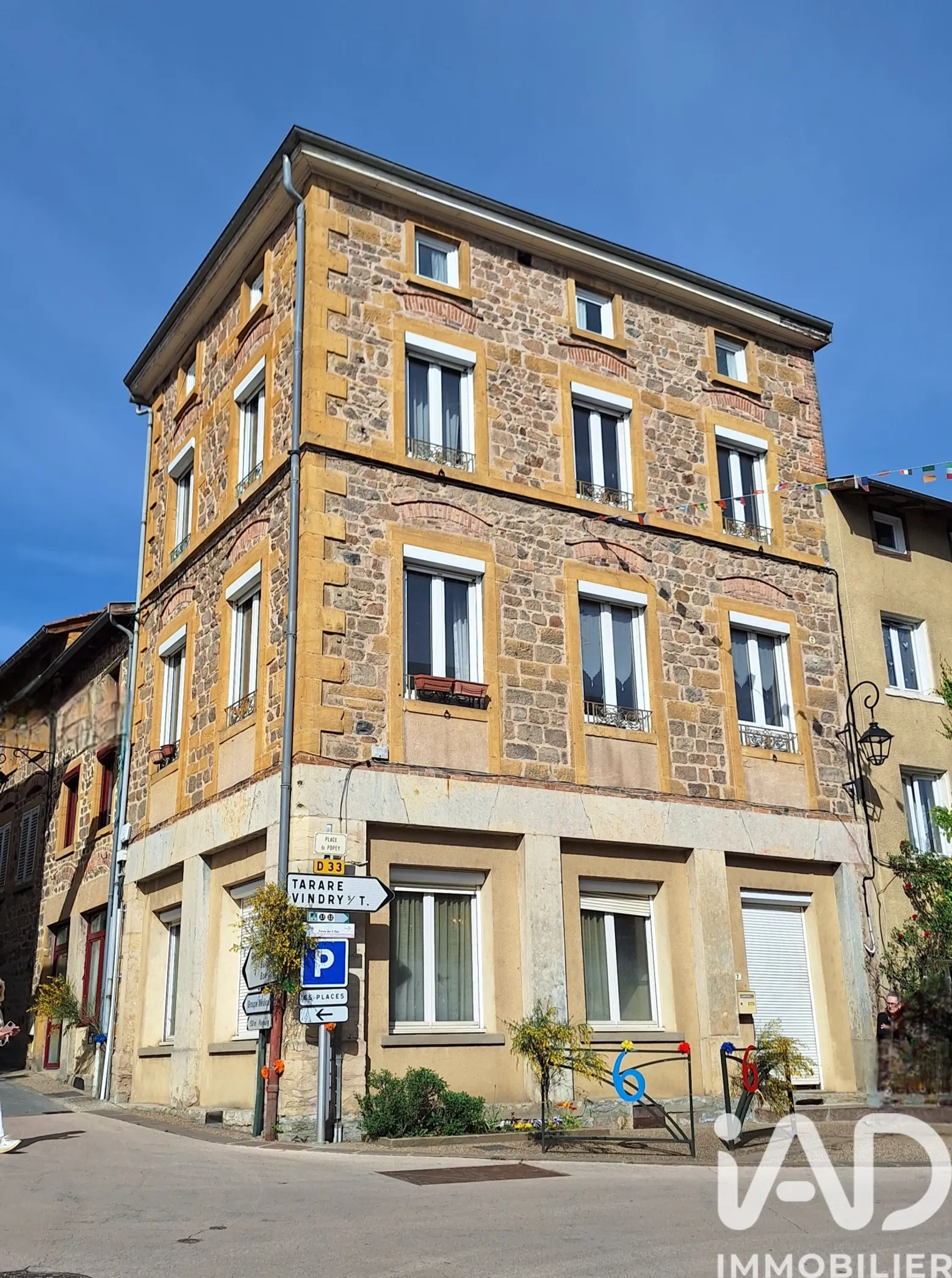 Vente maison à St Romain de Popey (69490) : maison de village 8 pièces 160 m² — 6