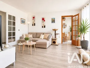 Apartment in Chilly-Mazarin (91380)