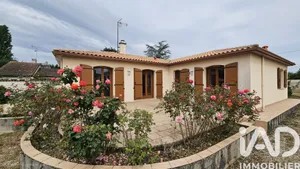 Traditional house in Vindelle (16430)