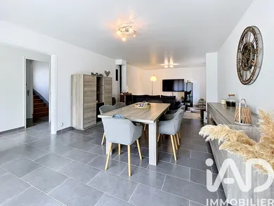 Maison à Voulx (77940)
