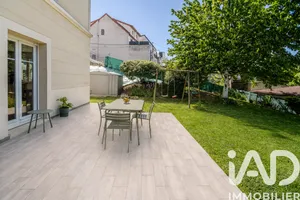 Duplex à Noisy-le-Sec (93130)