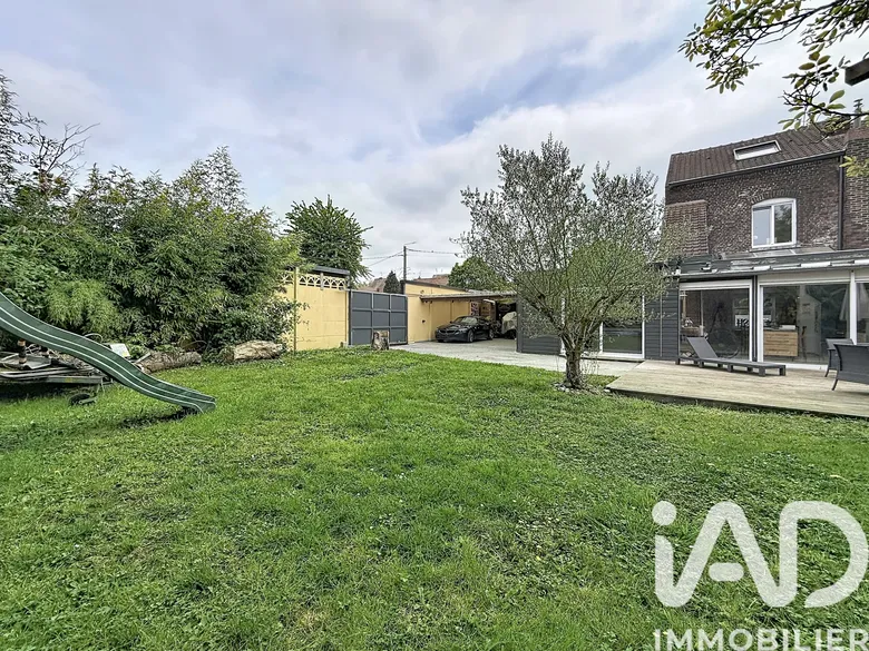 Maison 5 pièces 200 m² · à Wattrelos · 200 m² · 349 000 €