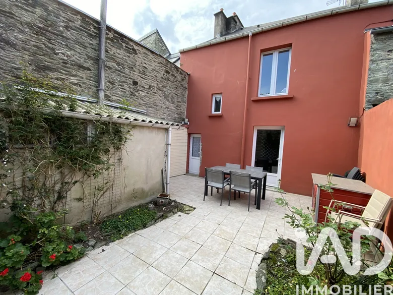 Maison 6 pièces 118 m² · à Cherbourg-en-Cotentin · 117,5 m² · 264 000 €