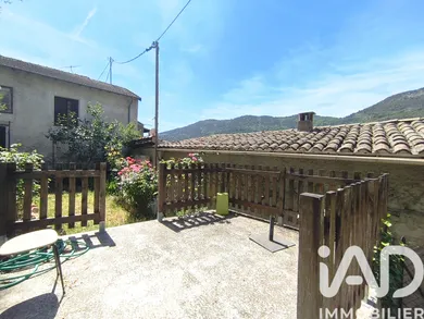 Maison de village à Contes (06390)