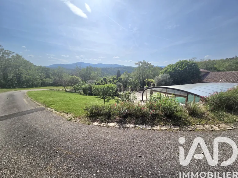 Maison 6 pièces 175 m² · à Annonay · 174,8 m² · 370 000 €