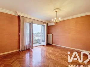 Apartment in Villeurbanne (69100)