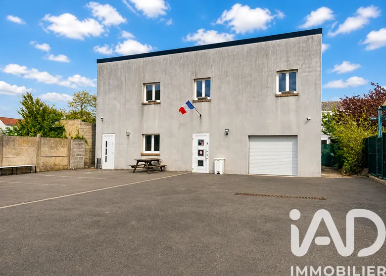 Terrain 170 m² · à Montigny-en-Gohelle · 170 m² · 945 000 €