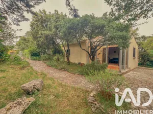 Maison traditionnelle à Méjannes-le-Clap (30430)