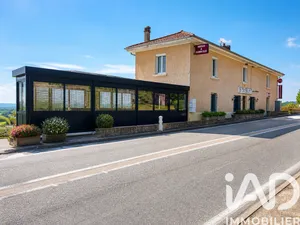 Immeuble à Porte-des-Bonnevaux (38260)