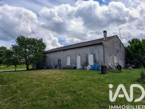 Farm in Saint-Rémy (24700)