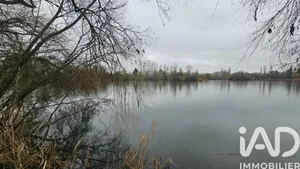 Terrain à Ay-sur-Moselle (57300)