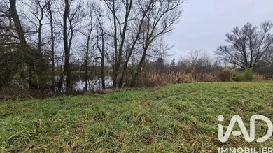 Terrain à Ay-sur-Moselle (57300)