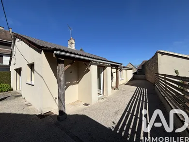 Maison de village à Pourrain (89240)