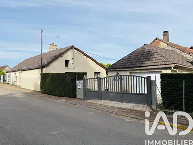 Maison de village à Pourrain (89240)