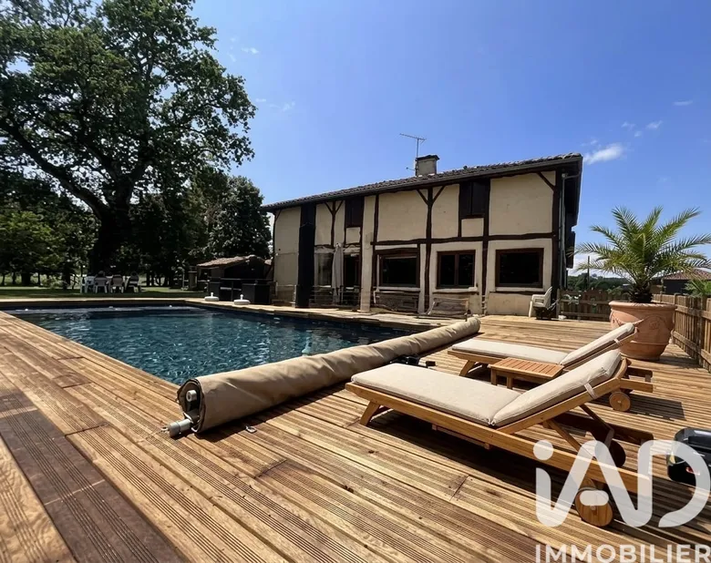 Maison 8 pièces 250 m² · à Ousse-Suzan · 250 m² · 540 000 €