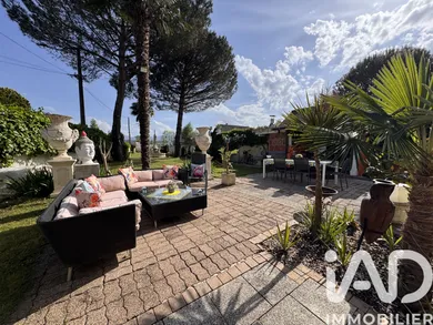 House in Lamarque-Pontacq (65380)